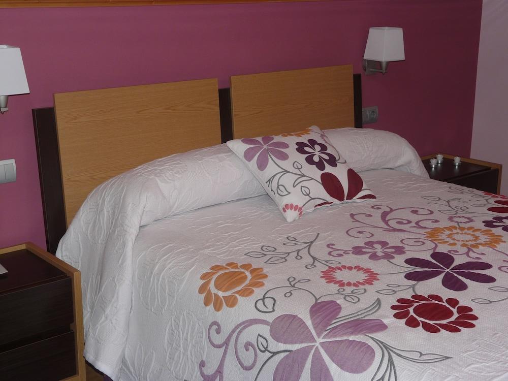 Hotel Tio Manolo De Нойя Екстер'єр фото